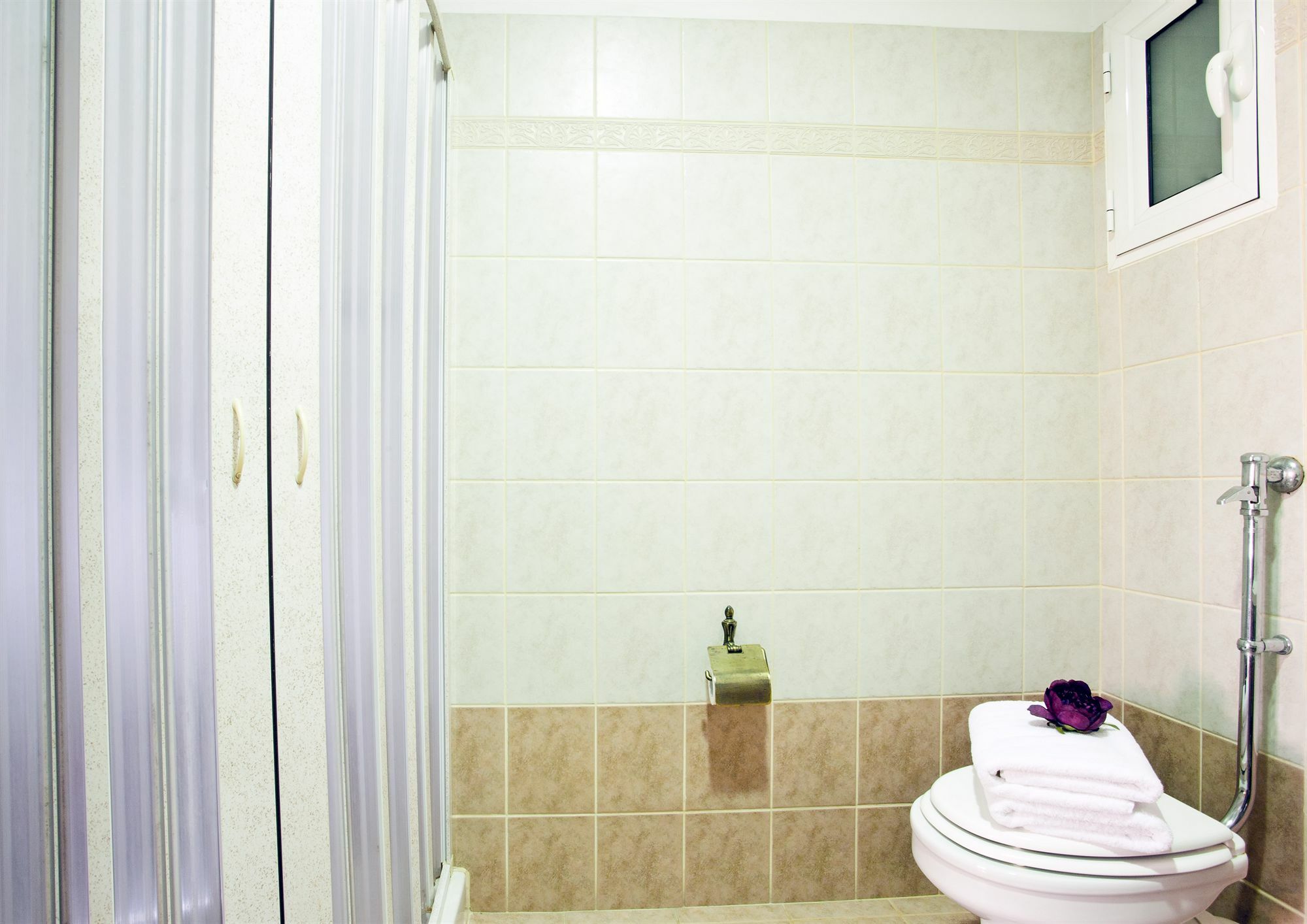 Elizabeth Hotel أثينا المظهر الخارجي الصورة